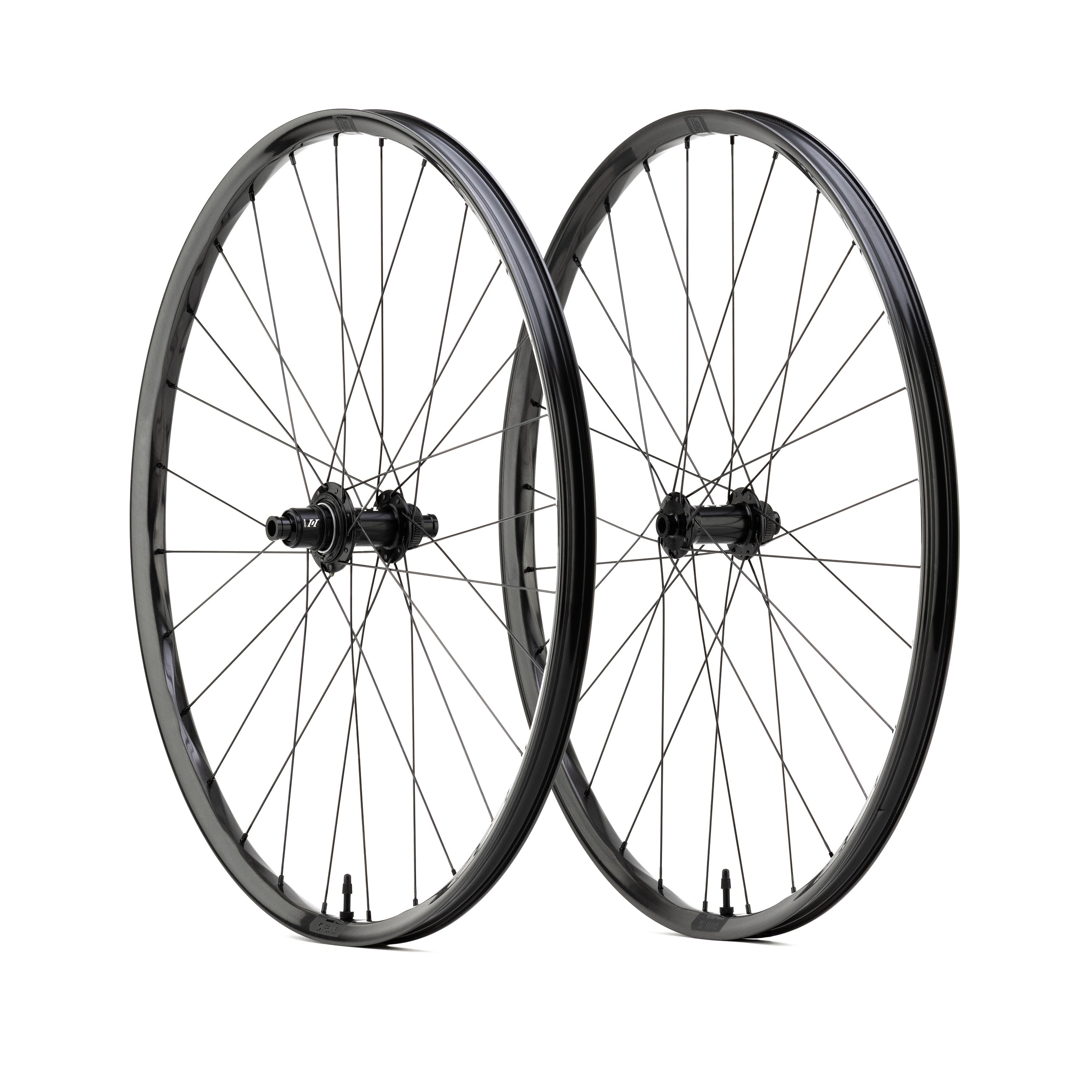 Industry Nine Revive 2.0 Carbon wheelset on the 1/1 hub