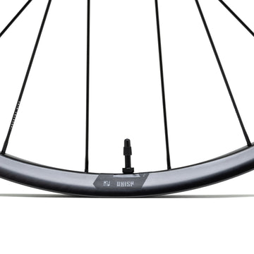 Whisp CR-System Solix-700C-Rear Wheel-Centerlock-Red Hub-Red Spoke--12 x 142-XD-R